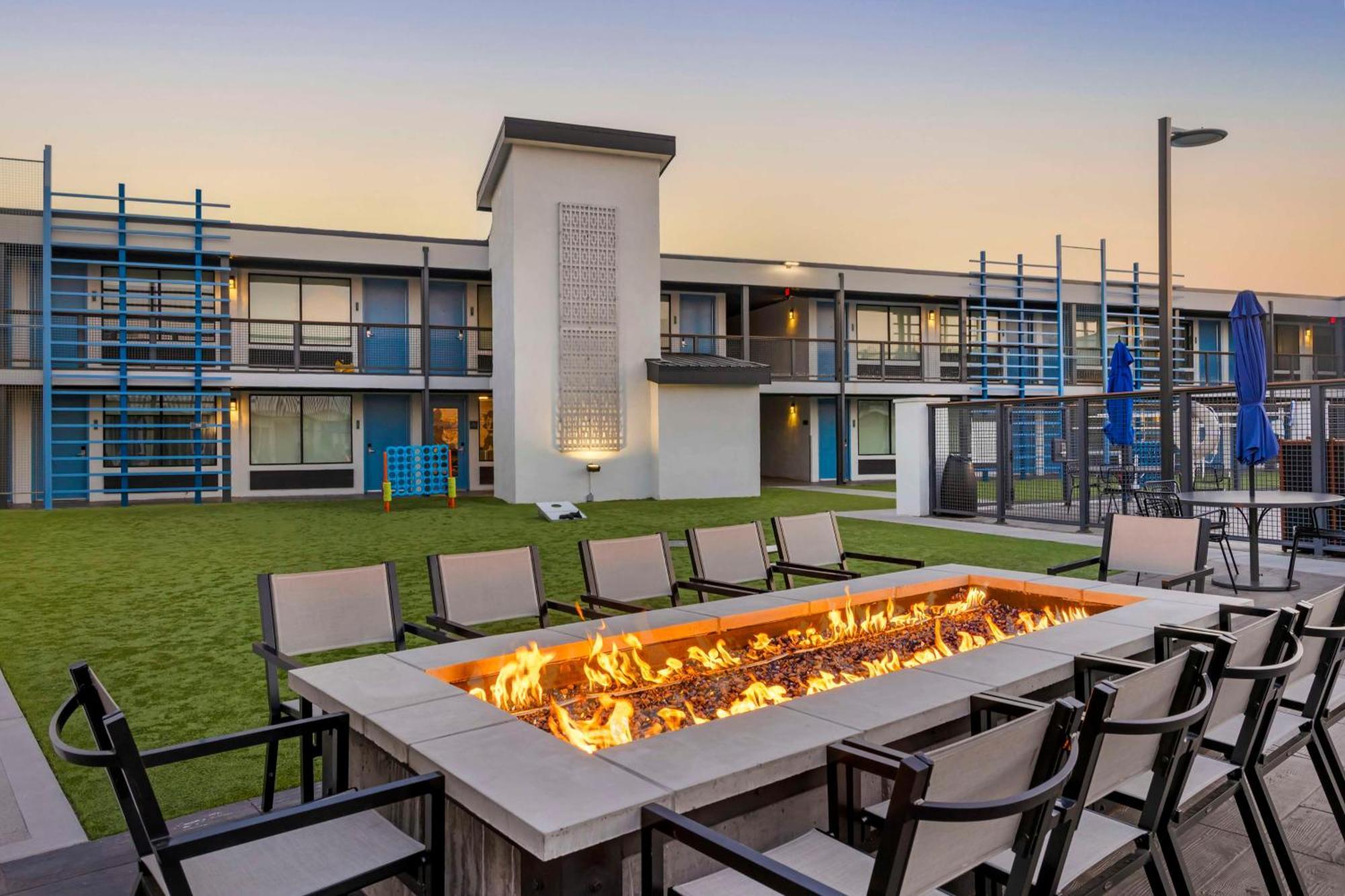 Aiden By Best Western South Reno Bagian luar foto